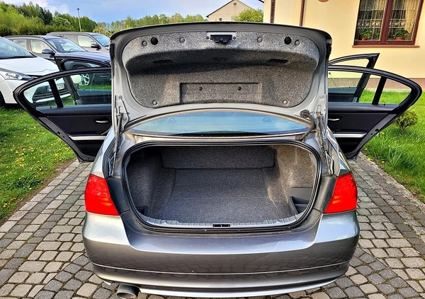 BMW Seria 3 cena 26800 przebieg: 220000, rok produkcji 2010 z Siedlce małe 497